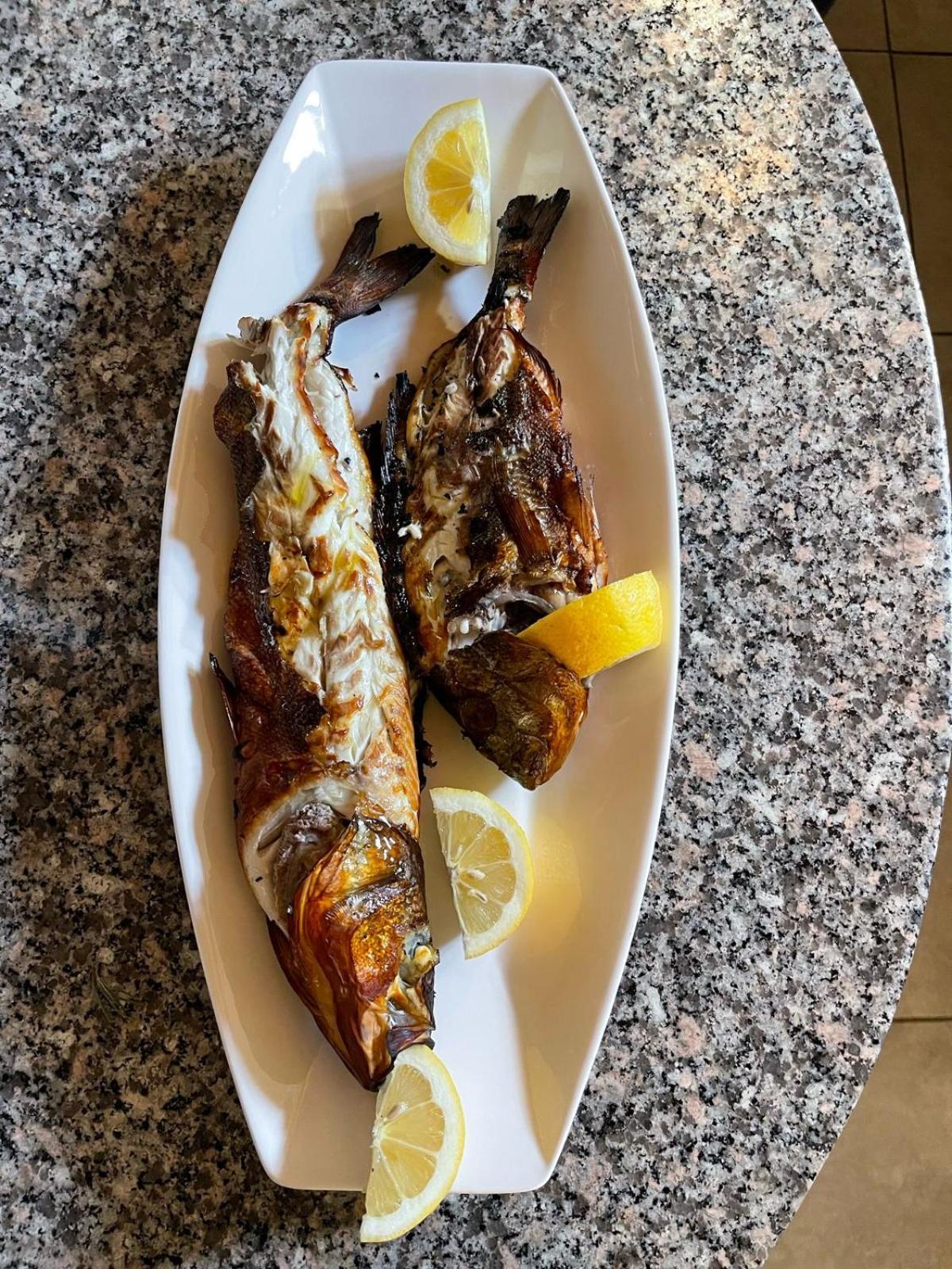 Maxola'S Dream Orikum酒店 外观 照片